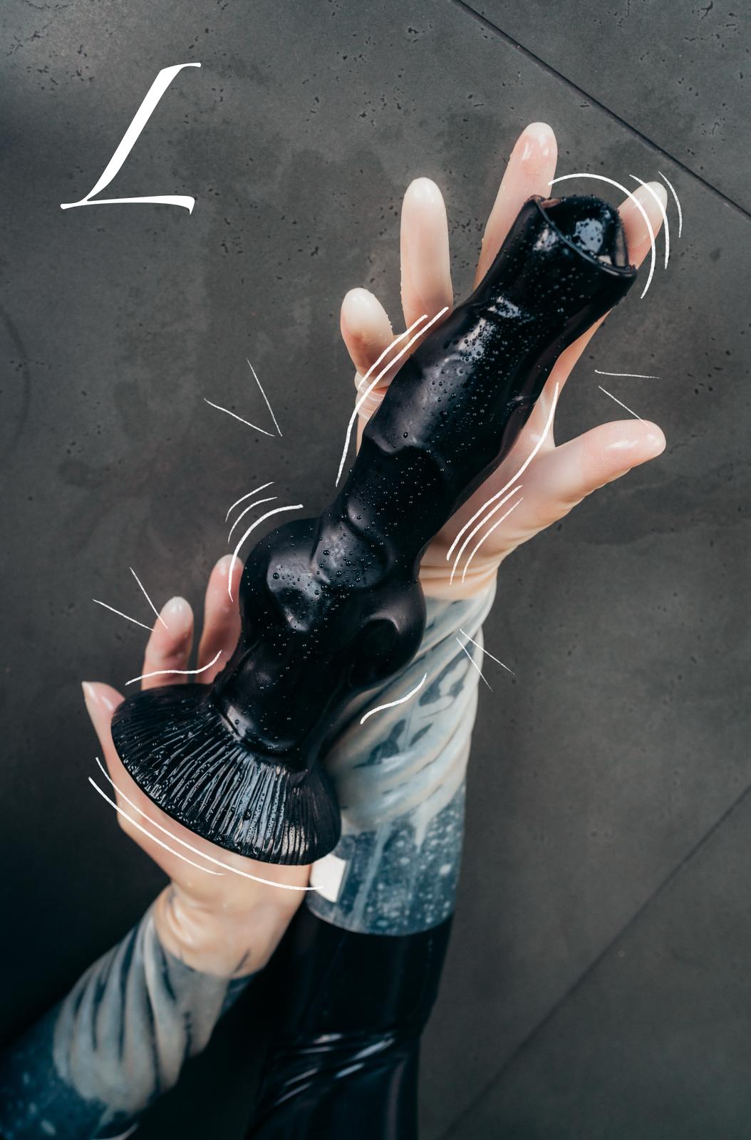 Black Silicone Dildo S/M/L