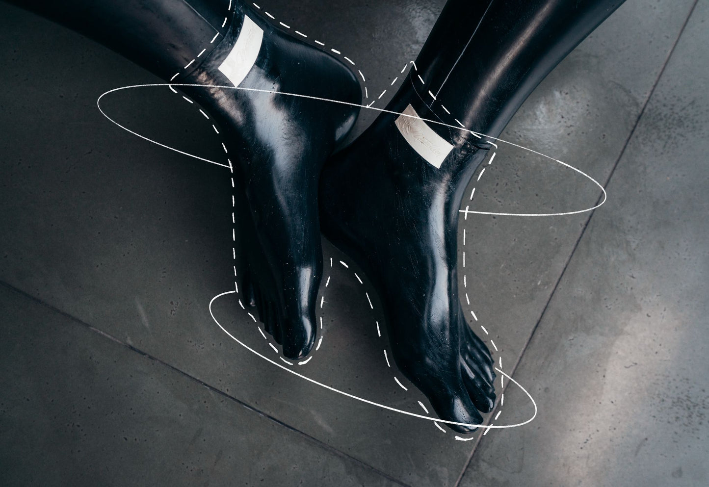 Latex-Zehensocken – Verehre jeden Schritt