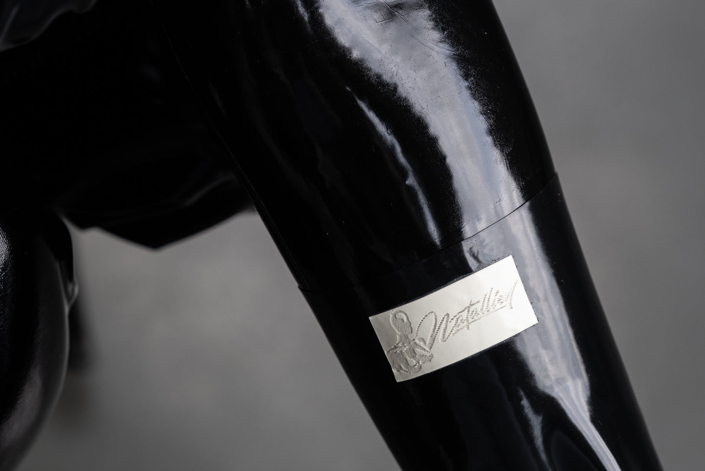 Latex-Zehensocken – Verehre jeden Schritt